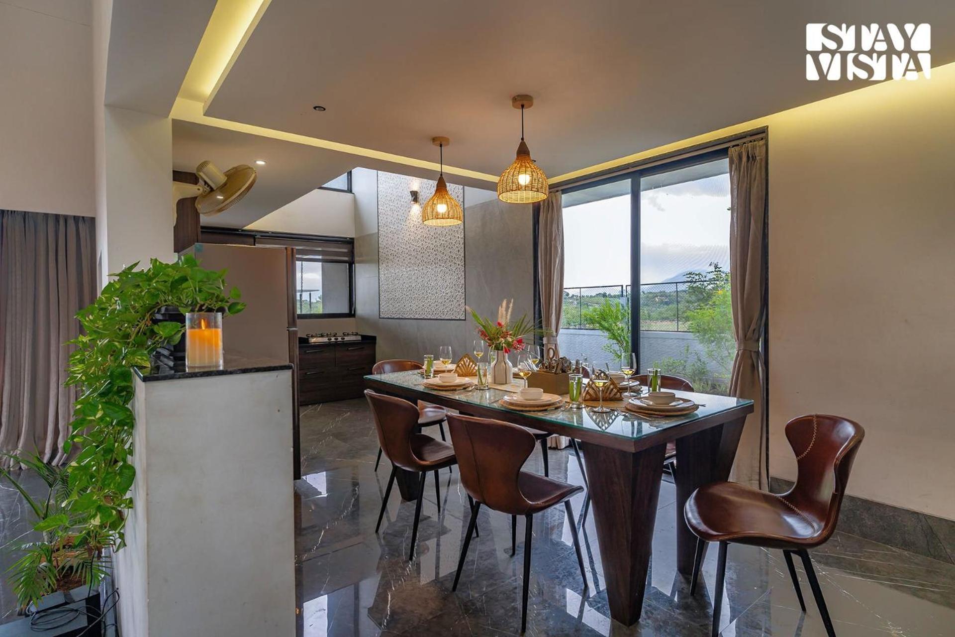 Stayvista At The Rainfield Villa With Gazebo & Lawn Nashik Extérieur photo