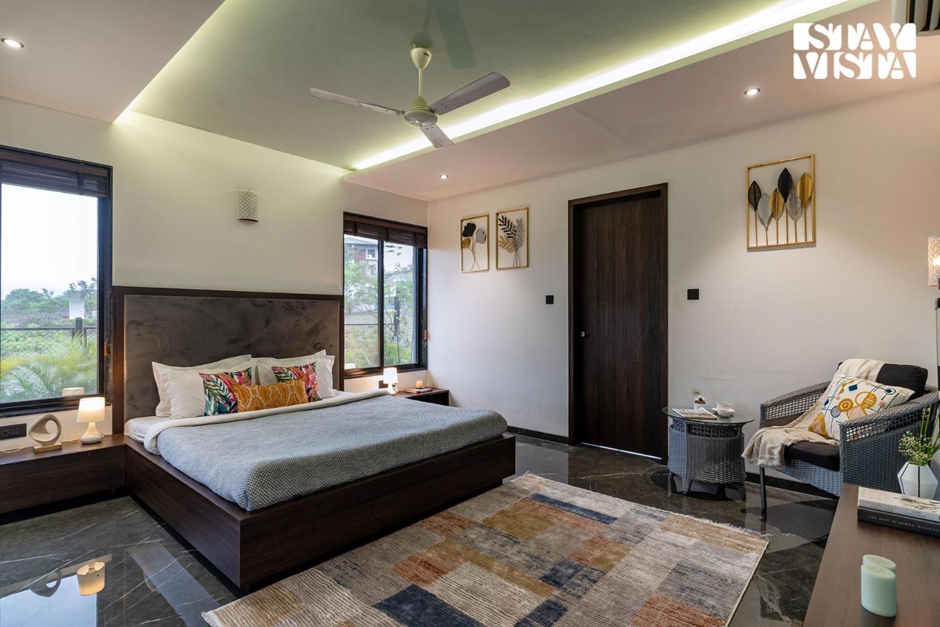 Stayvista At The Rainfield Villa With Gazebo & Lawn Nashik Extérieur photo